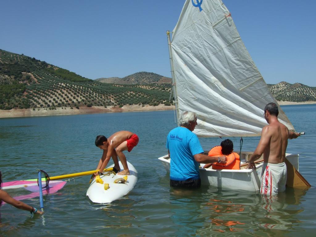 Camping Valdearenas 이즈나얄 외부 사진