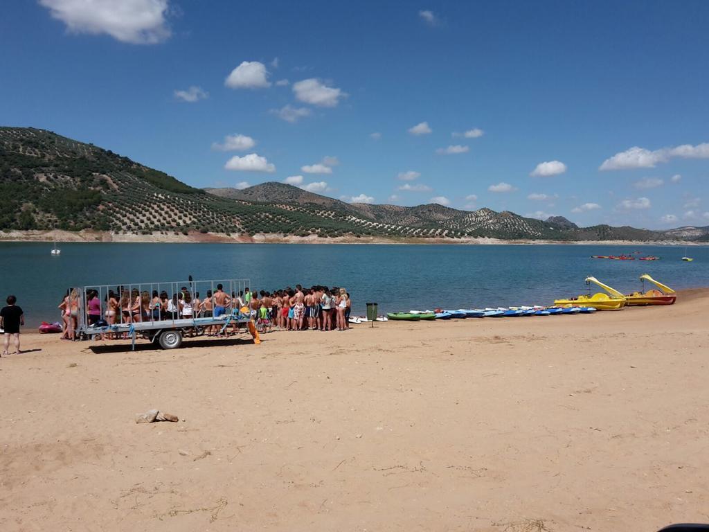 Camping Valdearenas 이즈나얄 외부 사진