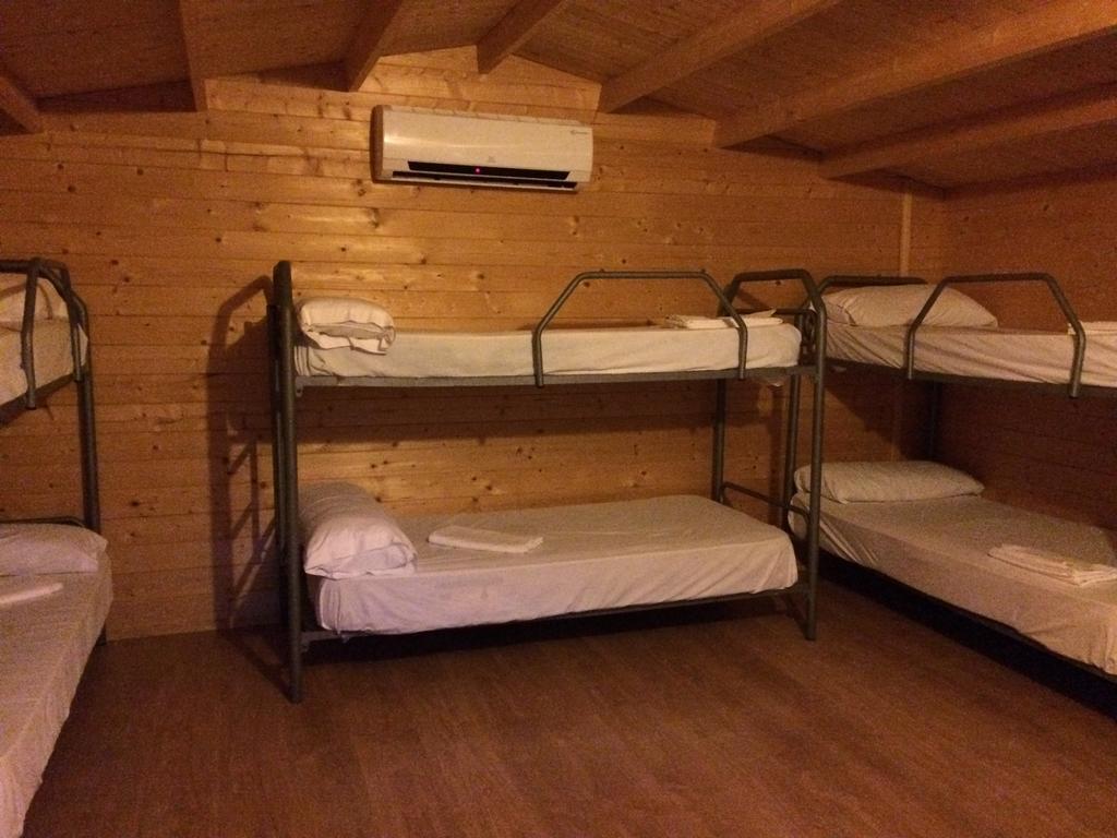 Camping Valdearenas 이즈나얄 외부 사진
